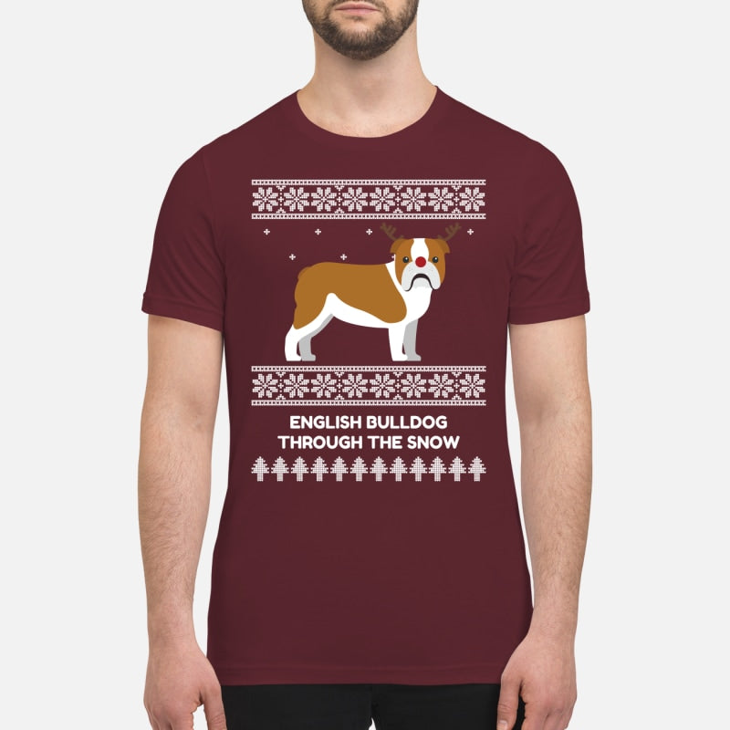 Bulldog Through The Snow - Premium Men's T-shirt