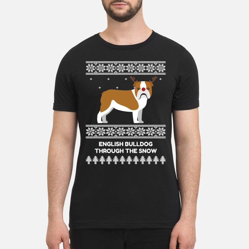 Bulldog Through The Snow - Premium Men's T-shirt