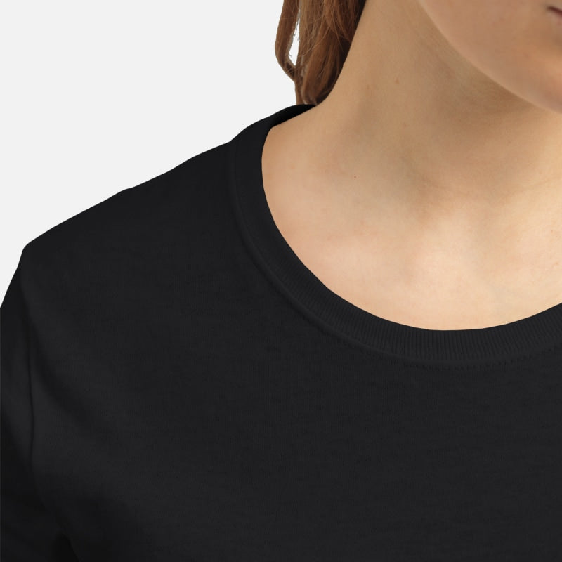 Bulldog Through The Snow - Premium Women's T-shirt