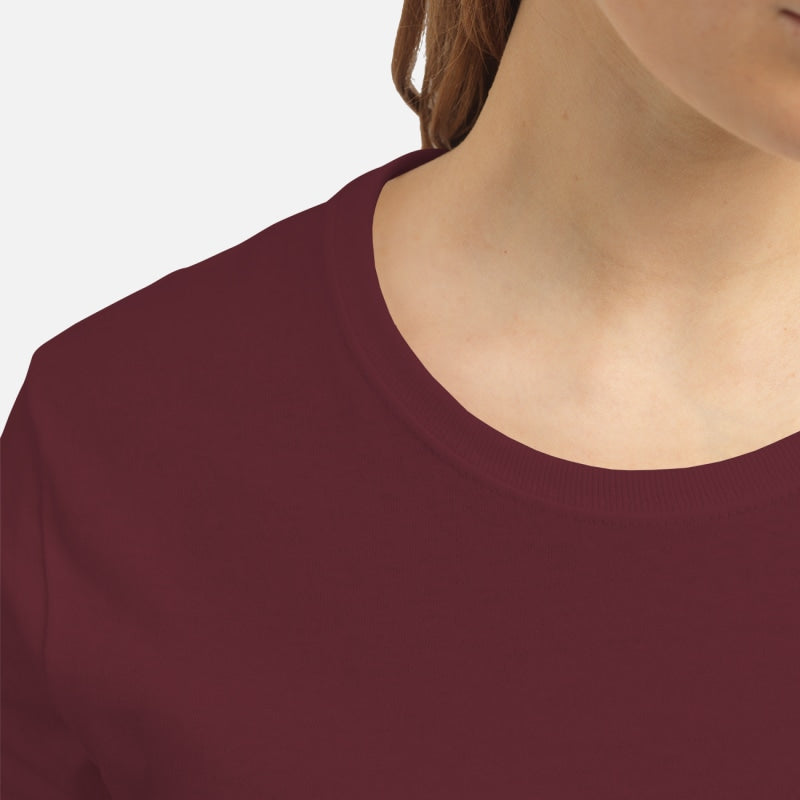 Bulldog Through The Snow - Premium Women's T-shirt