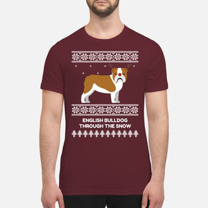 Bulldog Through The Snow - Premium Men's T-shirt