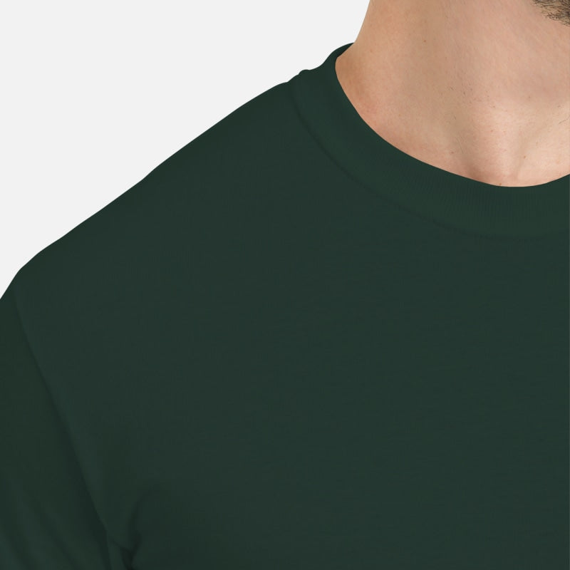 Bulldog Through The Snow - Men's T-Shirt