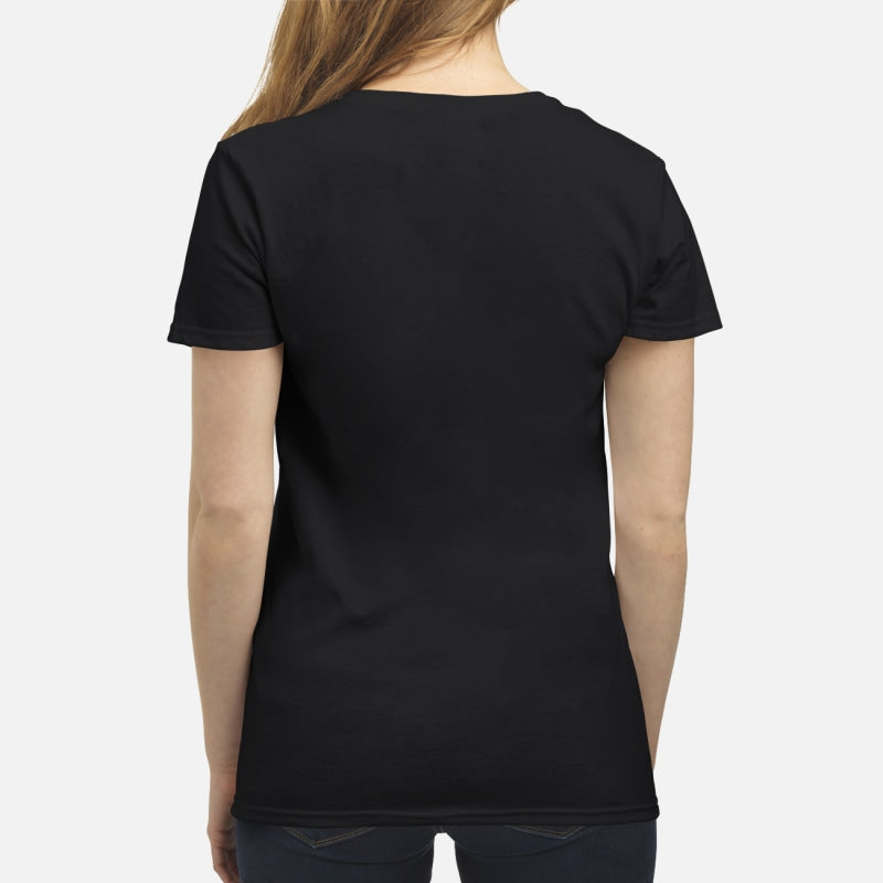 Bulldog Through The Snow - Premium Women's T-shirt