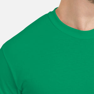 Miniature Schnauzer Through The Snow - Men's T-Shirt